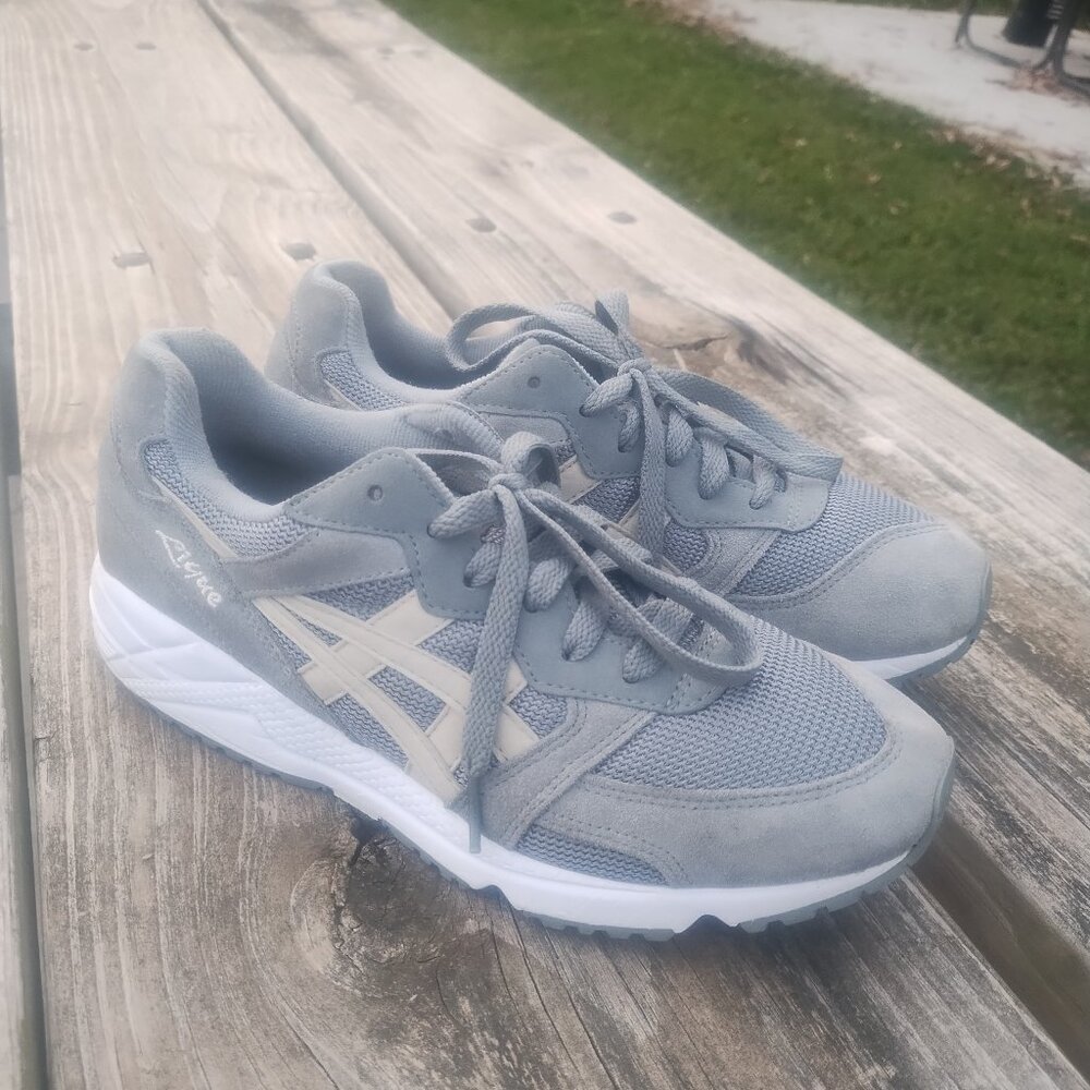 Asics Gel size M 7.5 W 9.0
